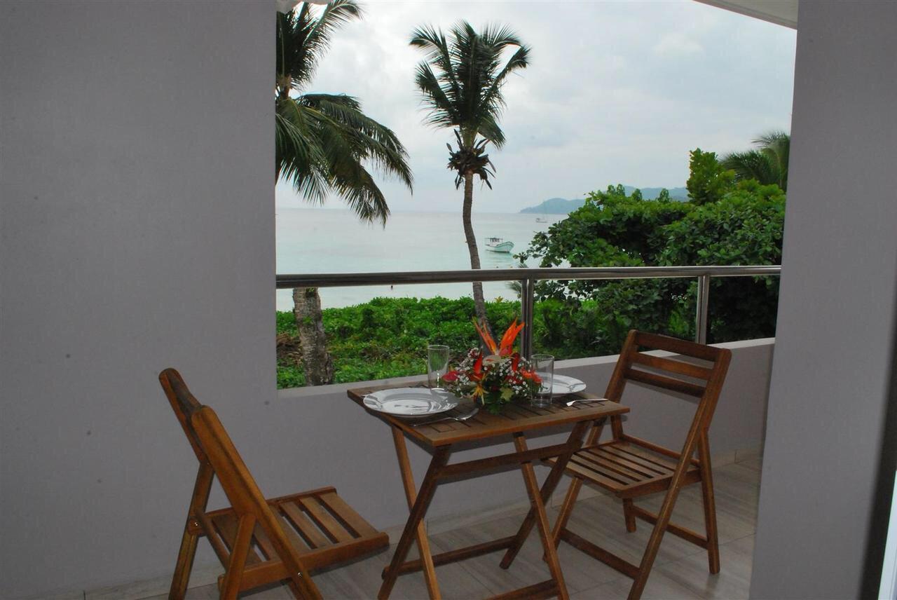 Shanaz Beachside Retreat Anse Royale Exterior photo